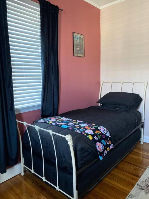 It'S Showtime-Book Lally'S House! Steps To Common! Salem Extérieur photo